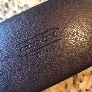 👓 COACH Sunglasses Case